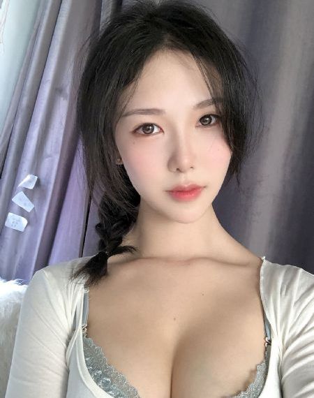 隔壁的那个女孩完整版免费观看