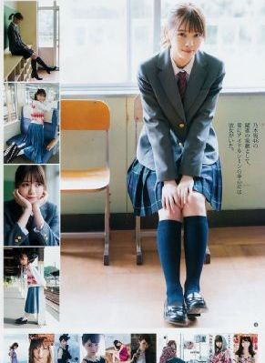 美女露出让男生揉的电影